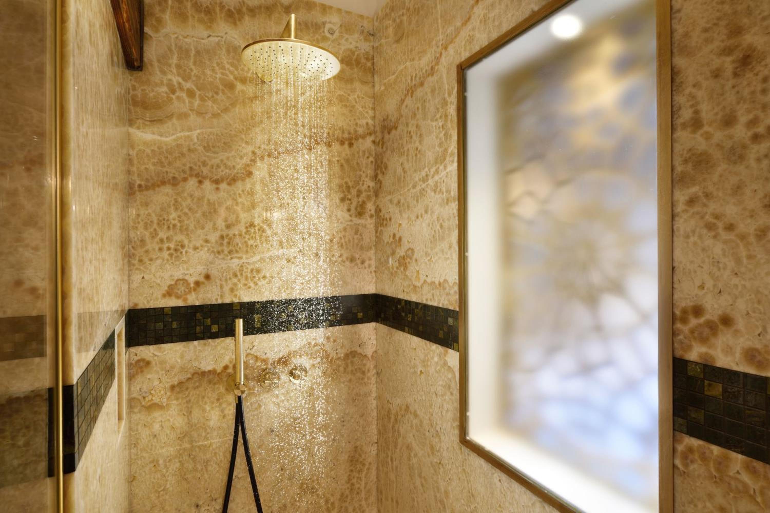 Empress Theodora Apartments photo 5