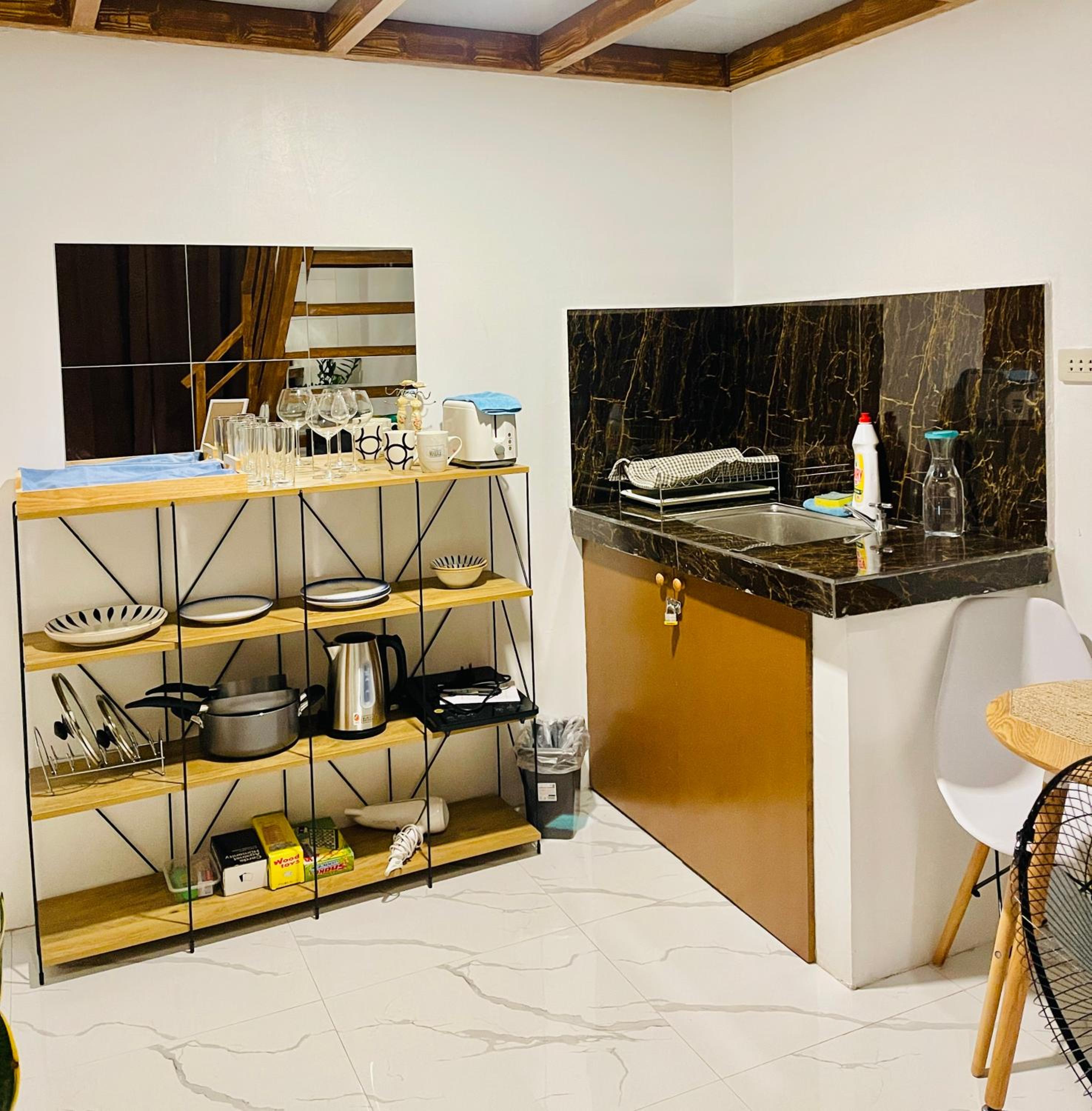 ANDRO'S LOFT near General Santos City Airport