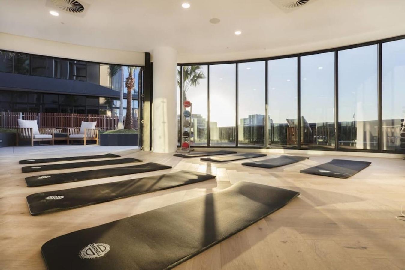 Story Bridge and City View Skyhigh Luxe 2 bed Unit