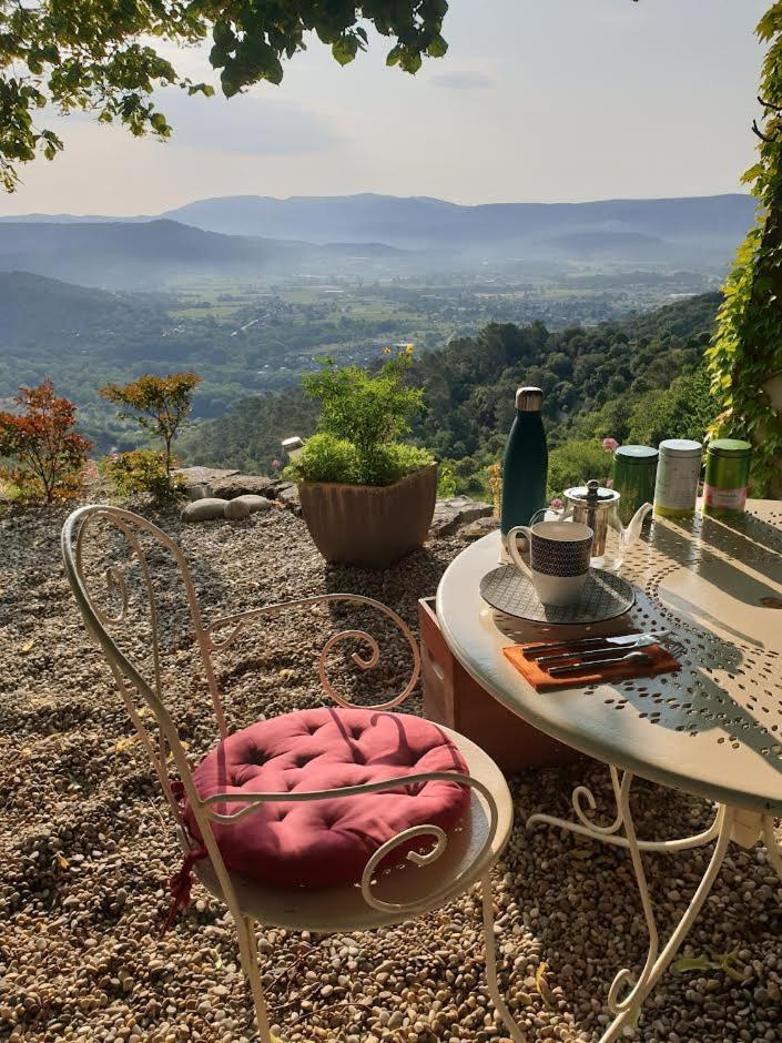 le rocher de Sampzon view 4