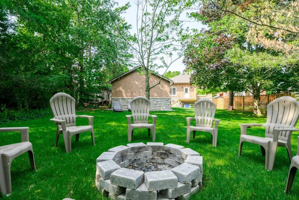 Charming 3BR Bungalow - Hot Tub