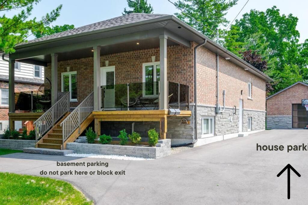 Charming 3BR Bungalow - Hot Tub