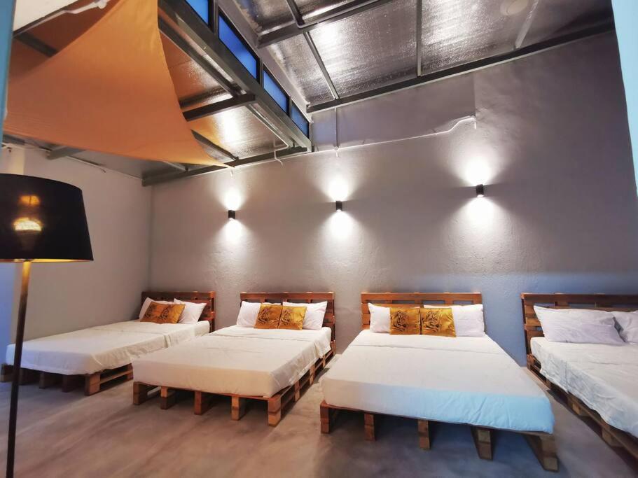 Ipoh town centre glamping home 13pax photo 1