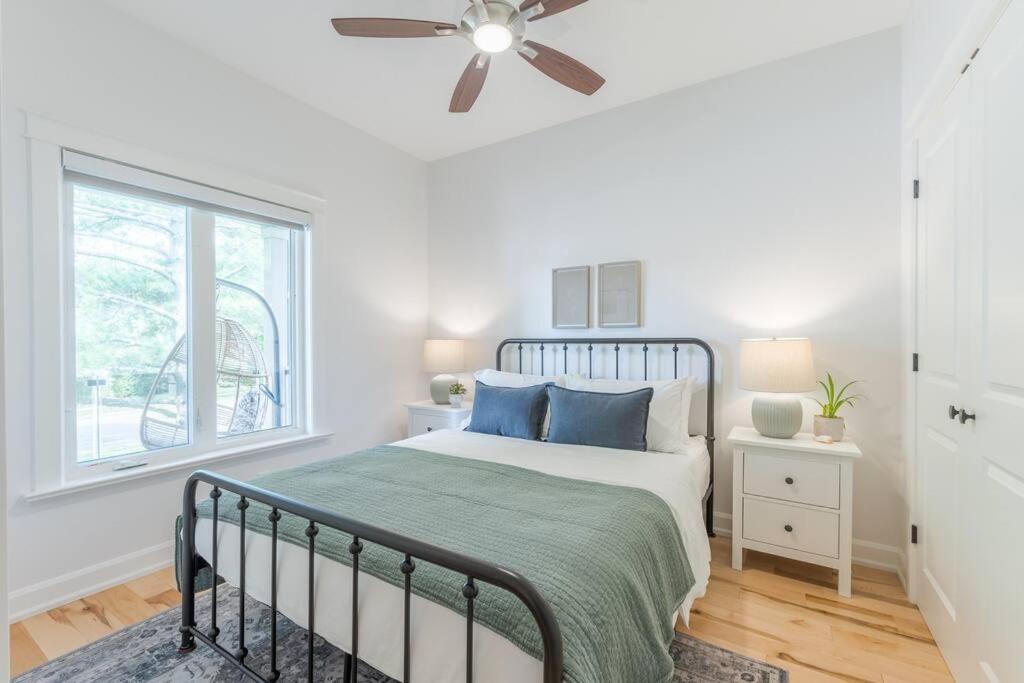 Charming 3BR Bungalow - Hot Tub