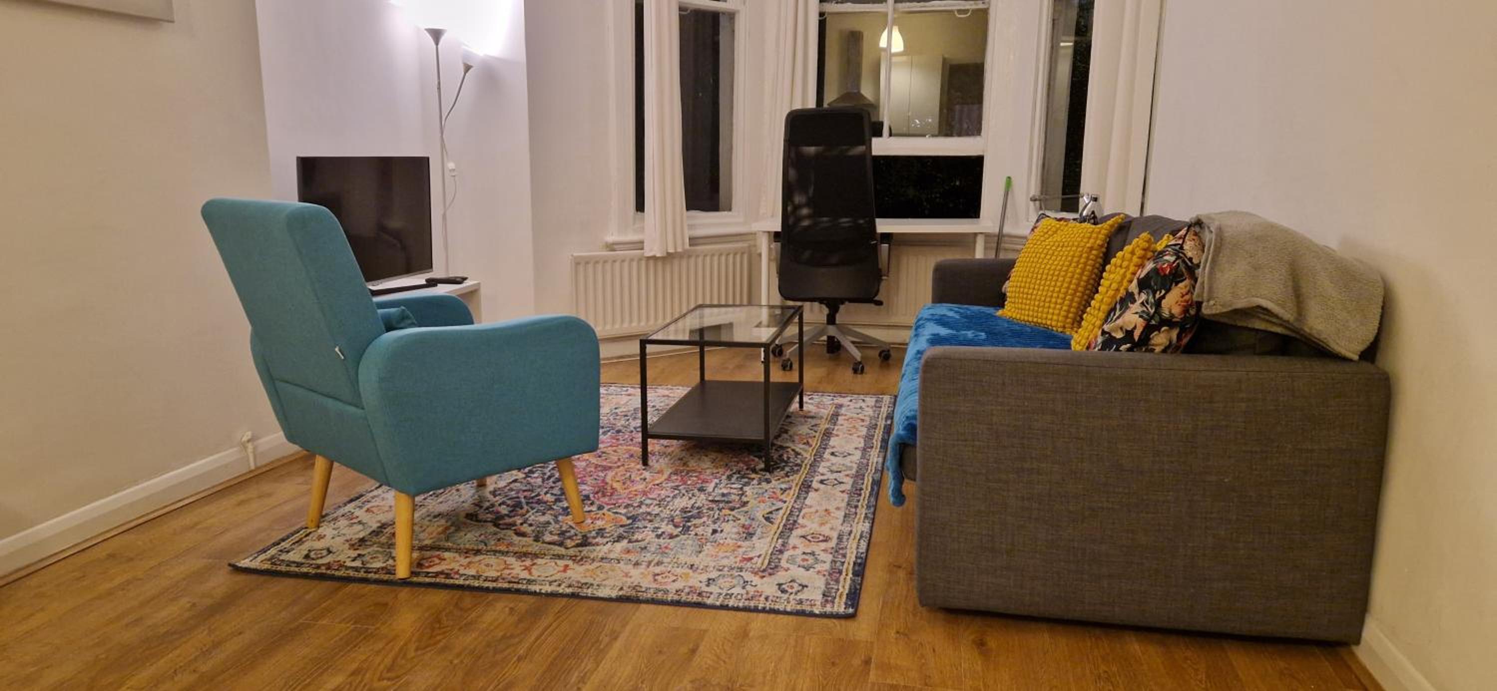 Primrose Hill - Charming, Cosy, 2 Double Bedrooms Apartment