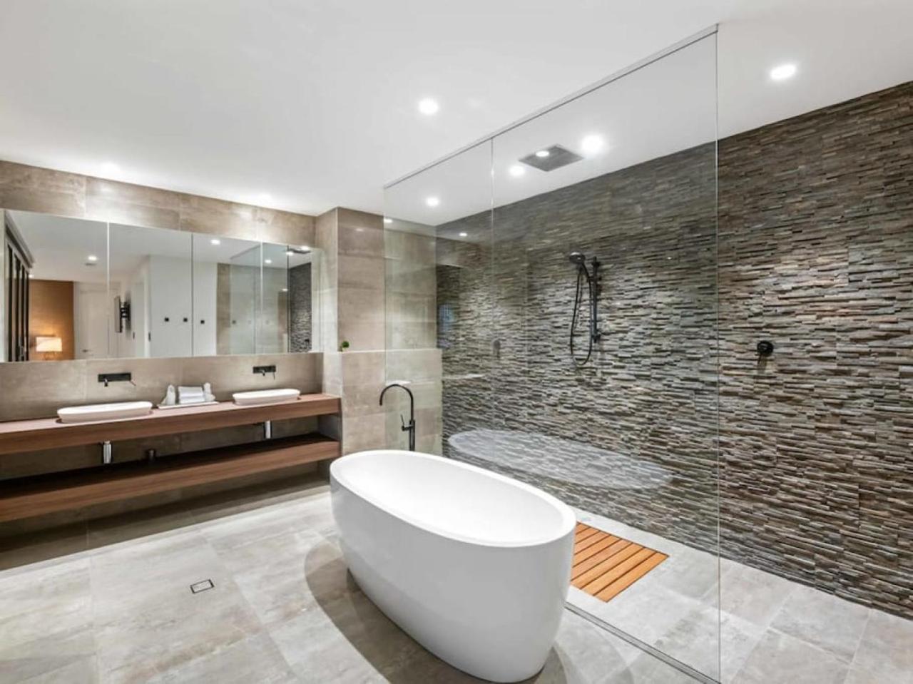 Sublime Contemporary Designer Villa with Pool and Sauna