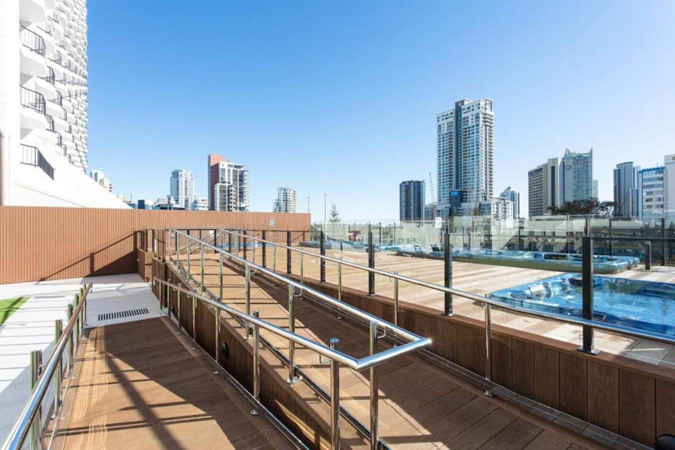 Marina View Escape 3mins walk to the beach