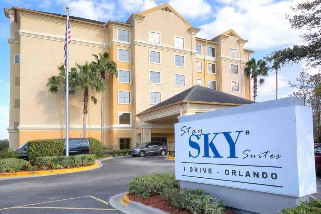 Perfect Place Suite Apt 2 Queen Beds FREE Parking