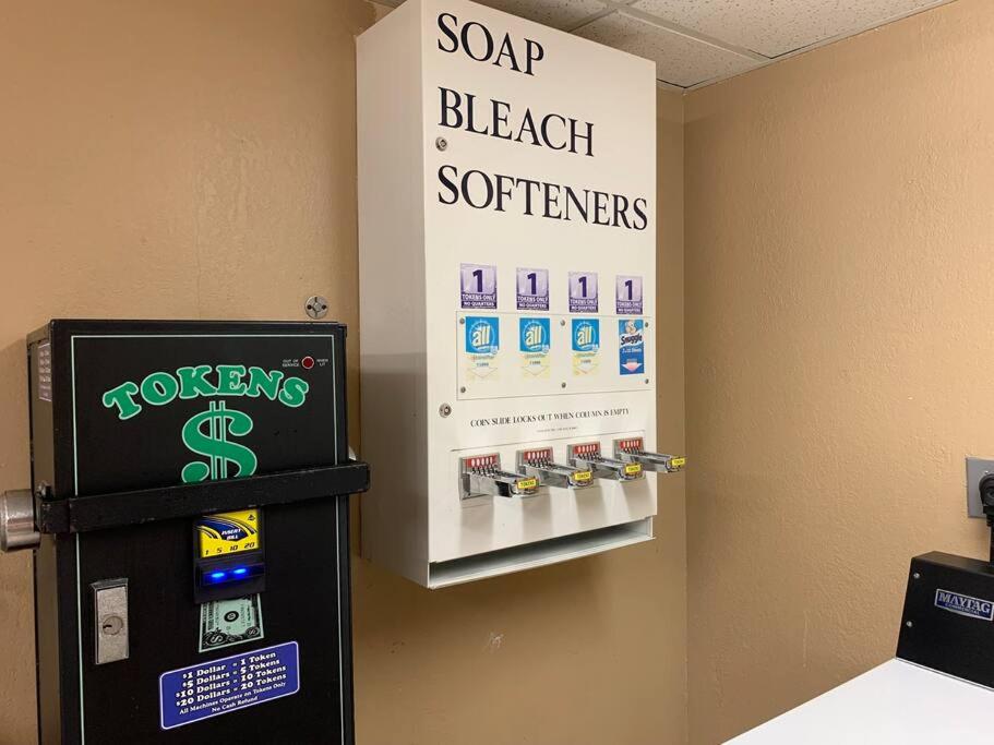 Perfect Place Suite Apt 2 Queen Beds FREE Parking