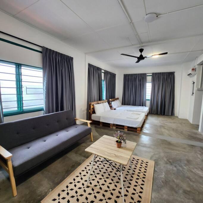 Ipoh town centre-retro 4pax (studio 6) photo 2