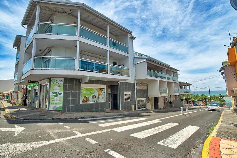 Gwad'AZUR - séjour tout confort en Guadeloupe view 4