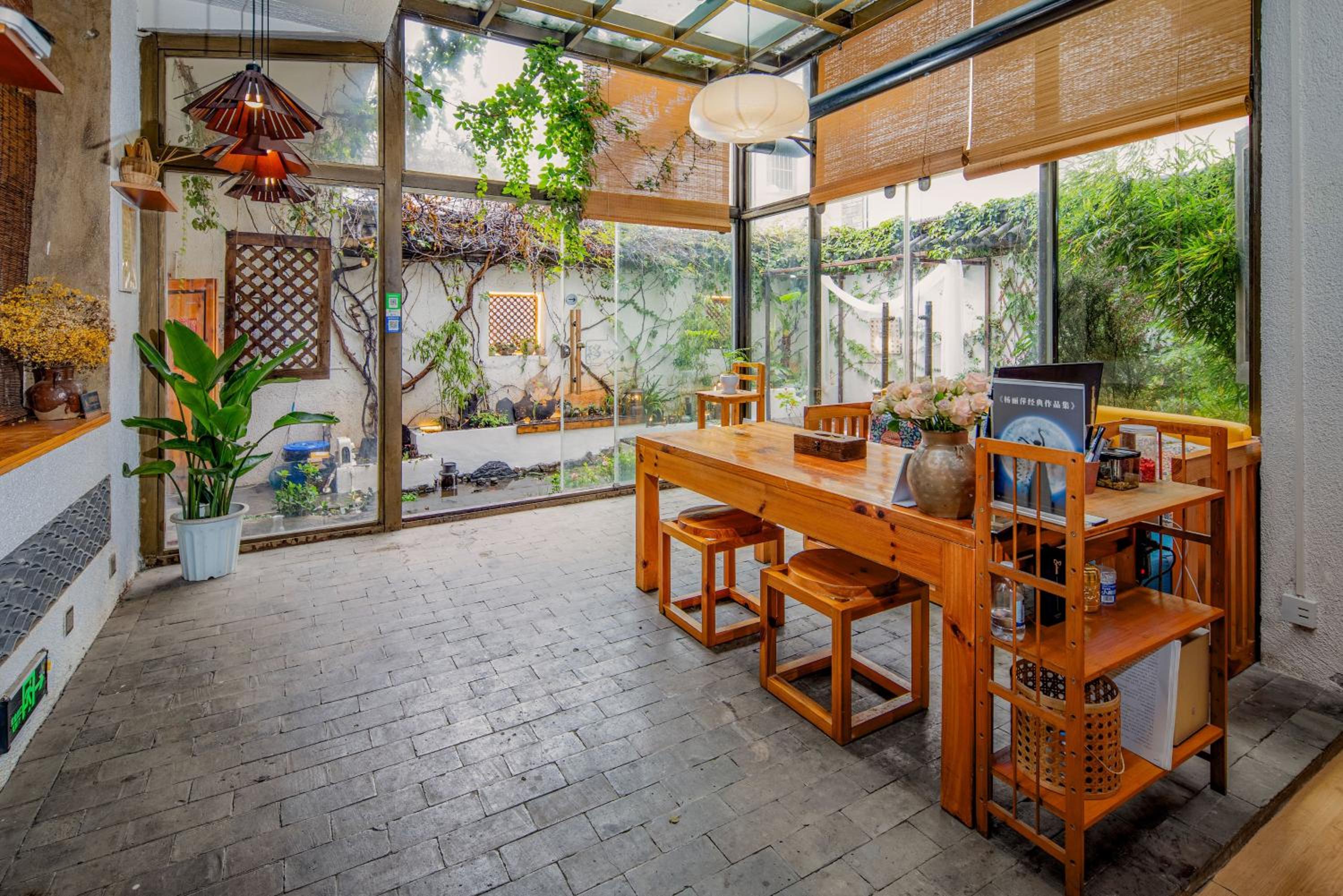 Dali Buxianshan Guesthouse-in Dali ancient city, free coffee, english speaking employee