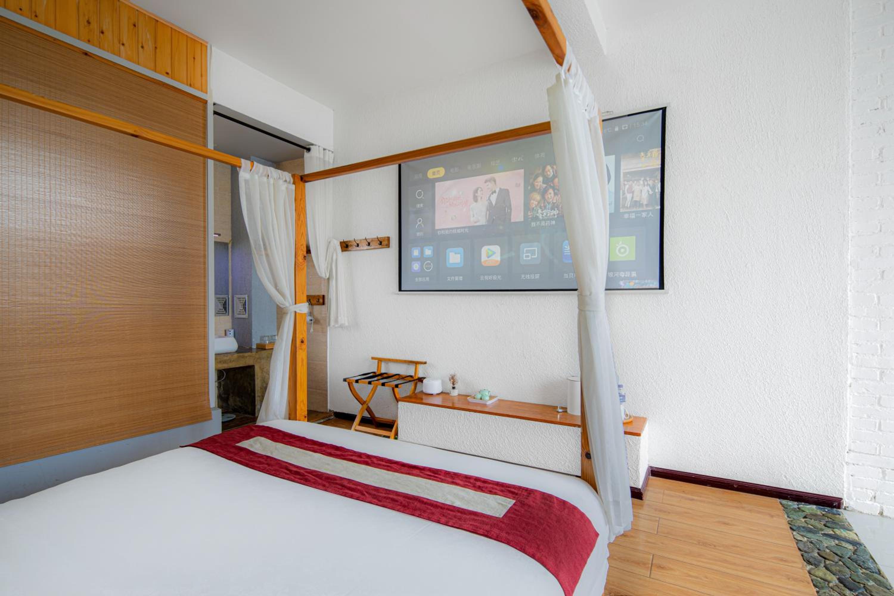 Dali Buxianshan Guesthouse-in Dali ancient city, free coffee, english speaking employee