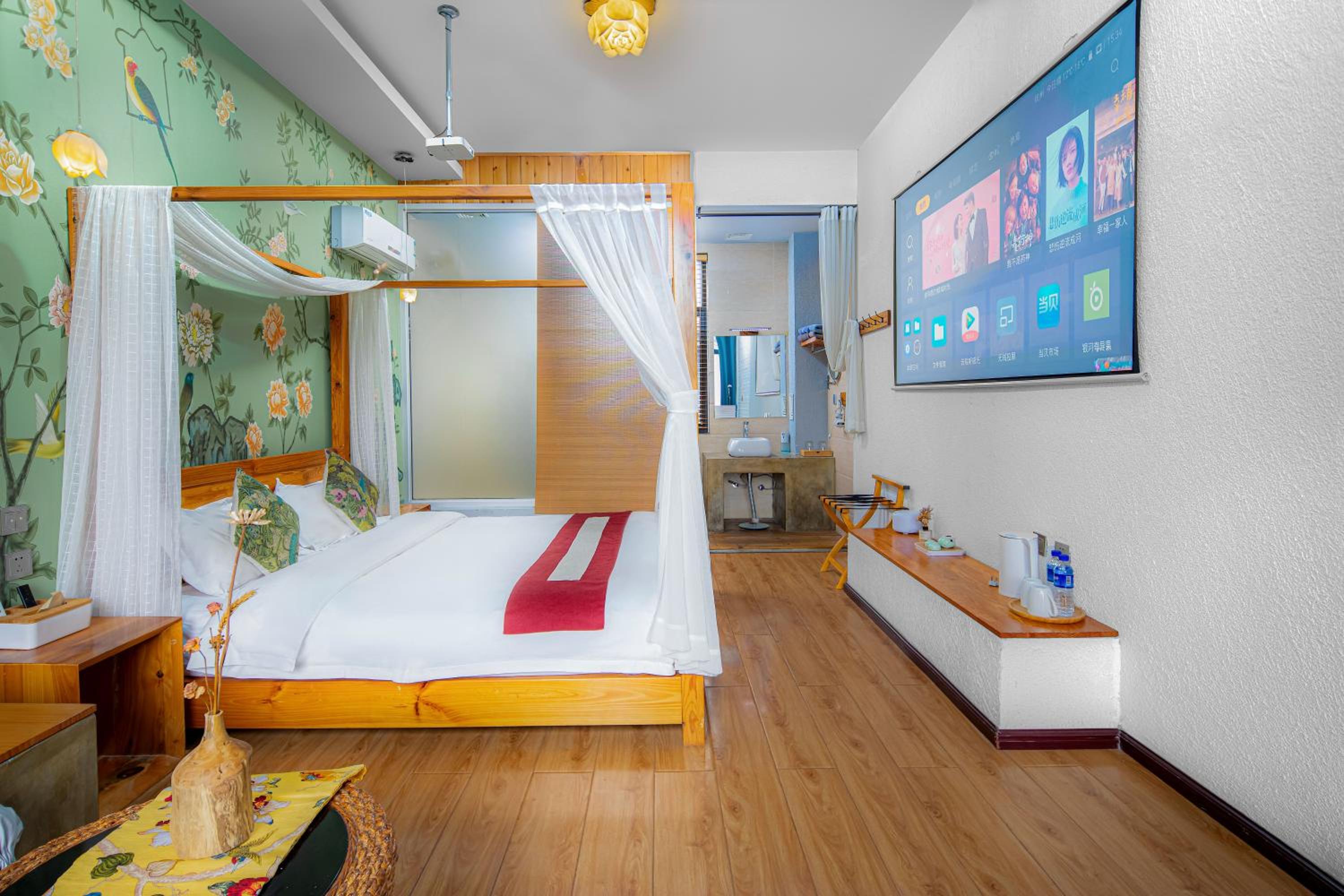 Dali Buxianshan Guesthouse-in Dali ancient city, free coffee, english speaking employee