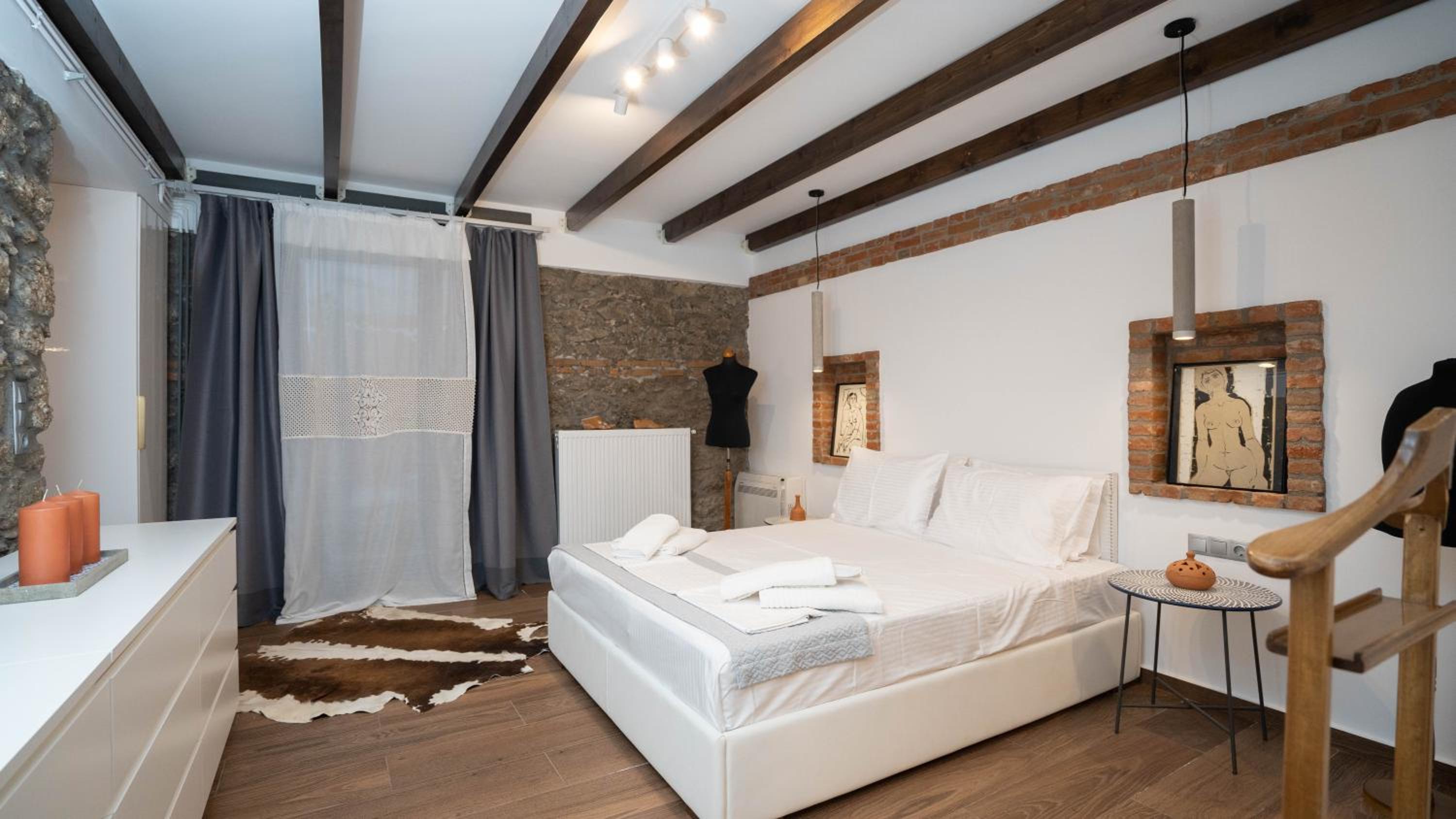Archhouse
