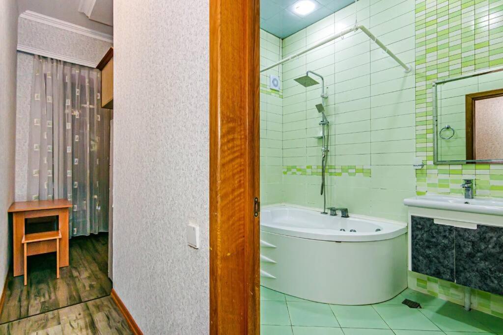 City Centre DeLuxe Apartment