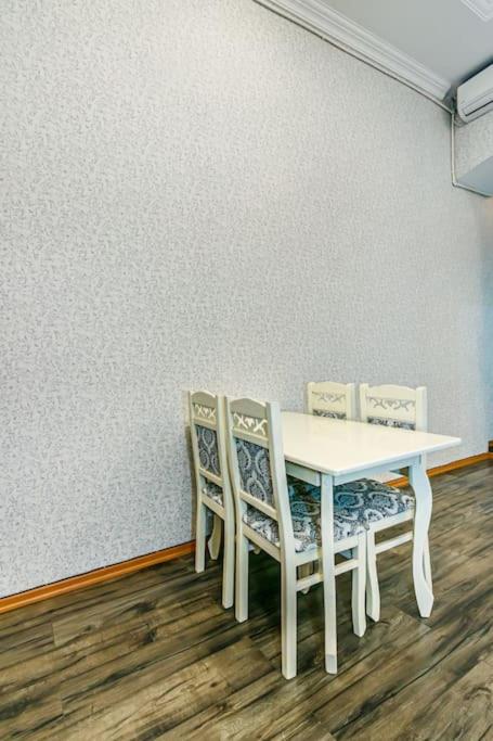 City Centre DeLuxe Apartment