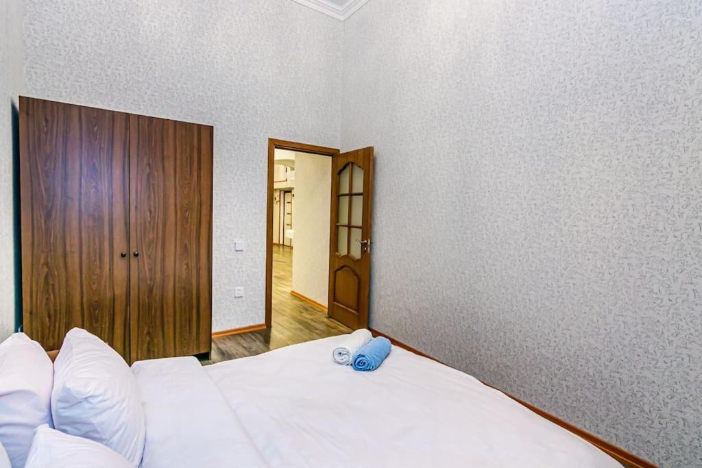 City Centre DeLuxe Apartment
