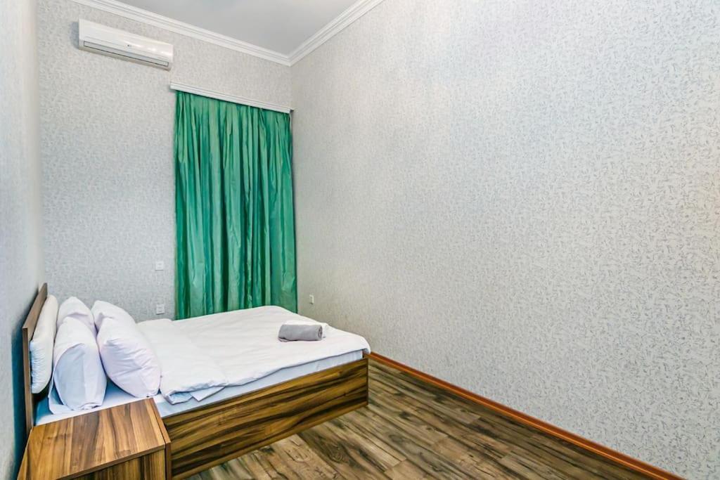 City Centre DeLuxe Apartment
