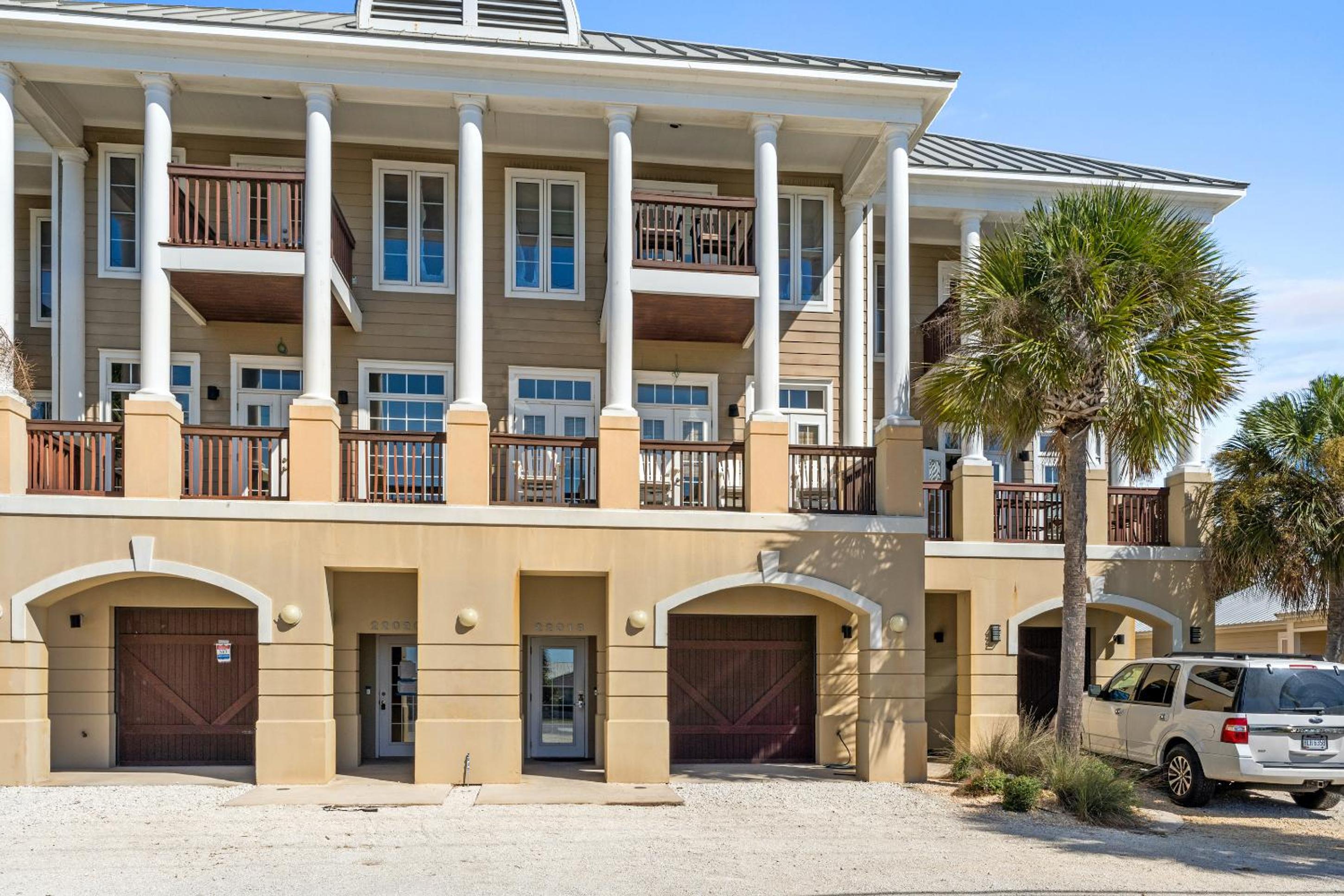 Glory Daze Beach House by Panhandle Gateways
