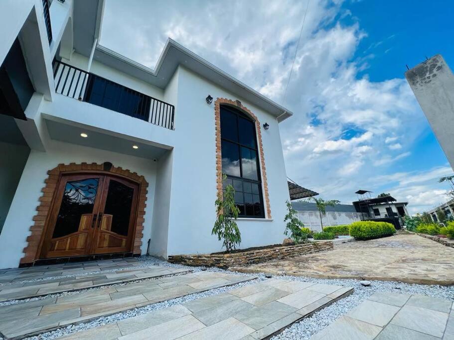 Casa en Santa Cruz de Yojoa view 3