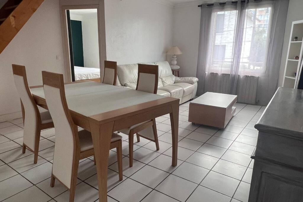 Maison chaleureuse, Orly, Paris