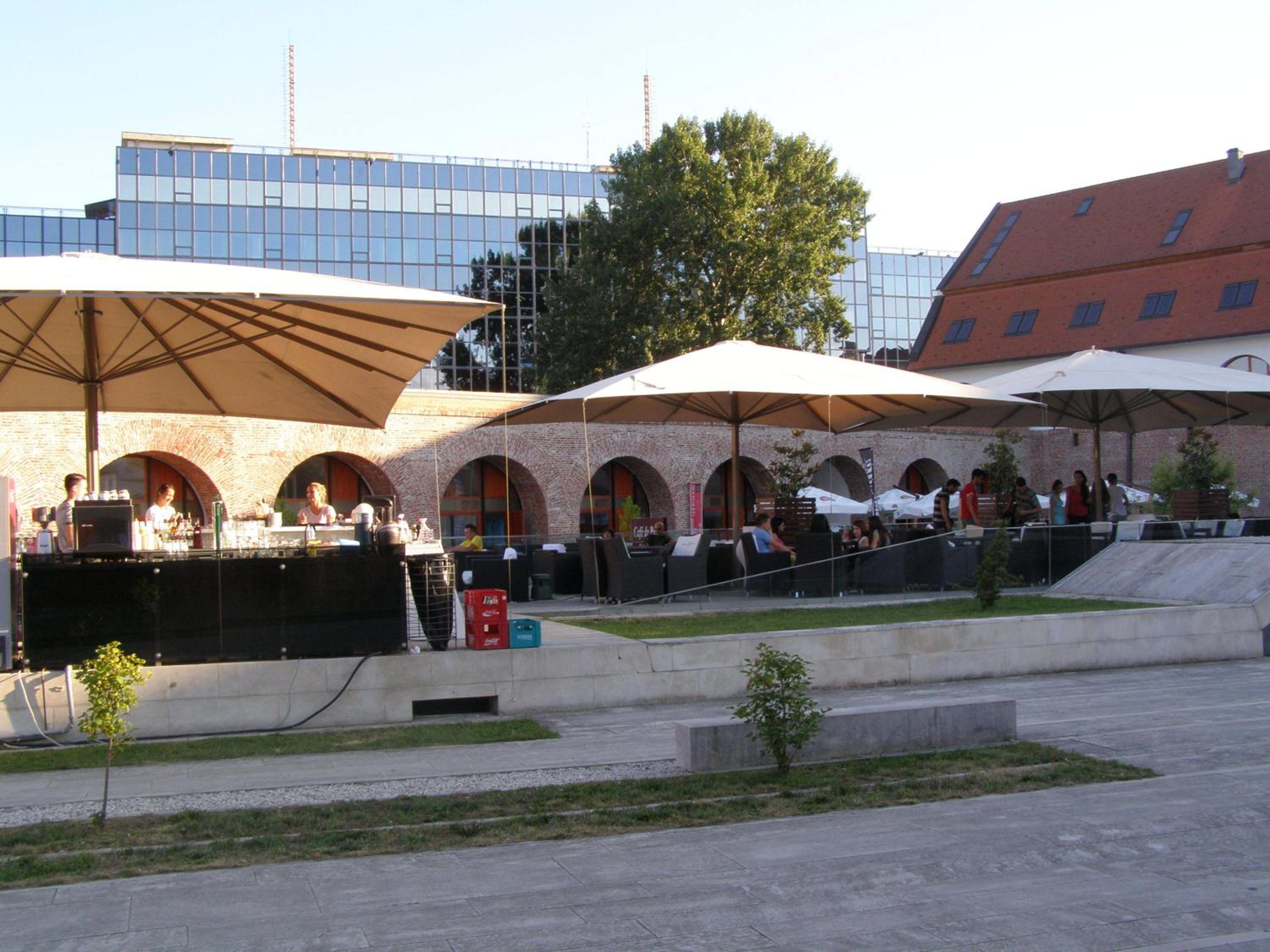 Photo 29