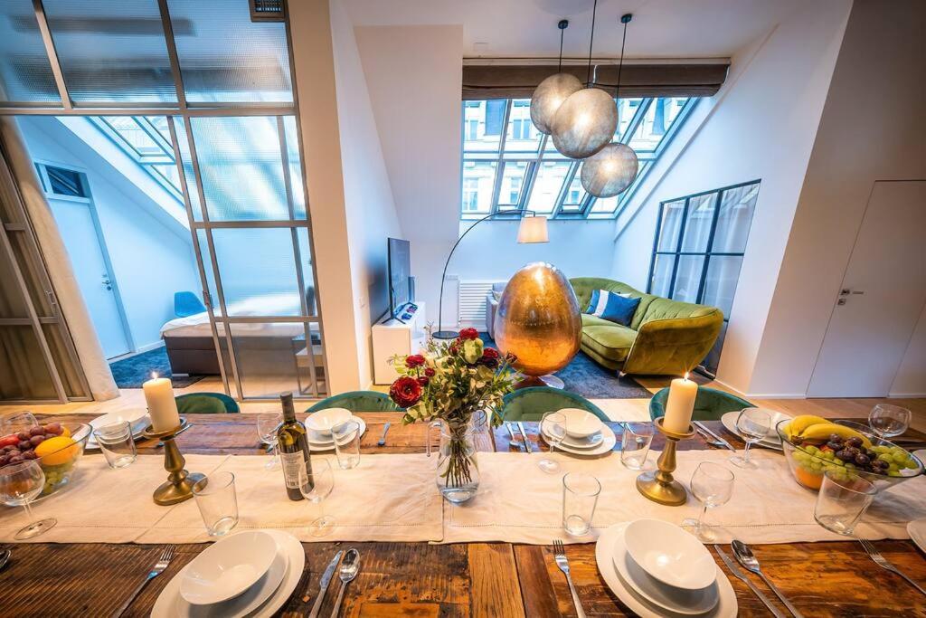 5BR+2Bath Old Town Industrial Penthouse, A/C