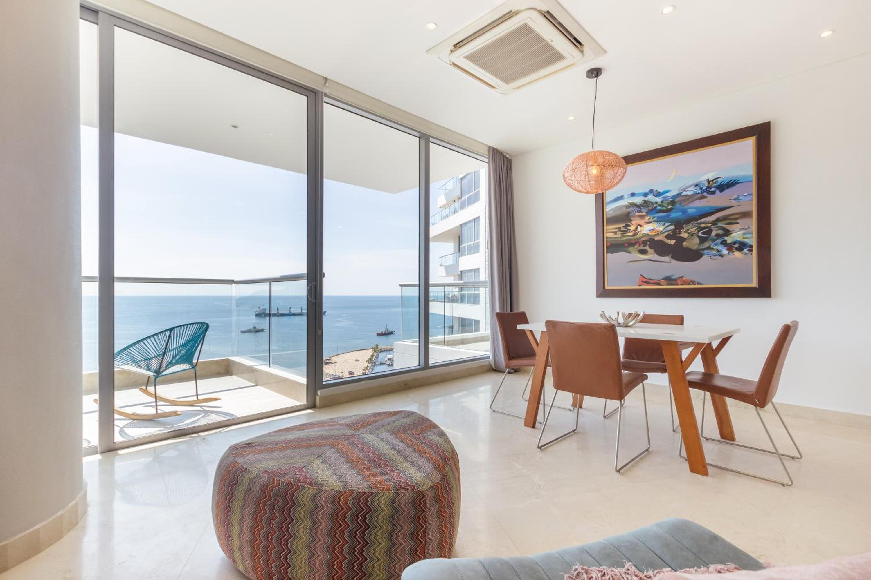 Apartasuite Exclusiva Frente al Mar en Grand Marina