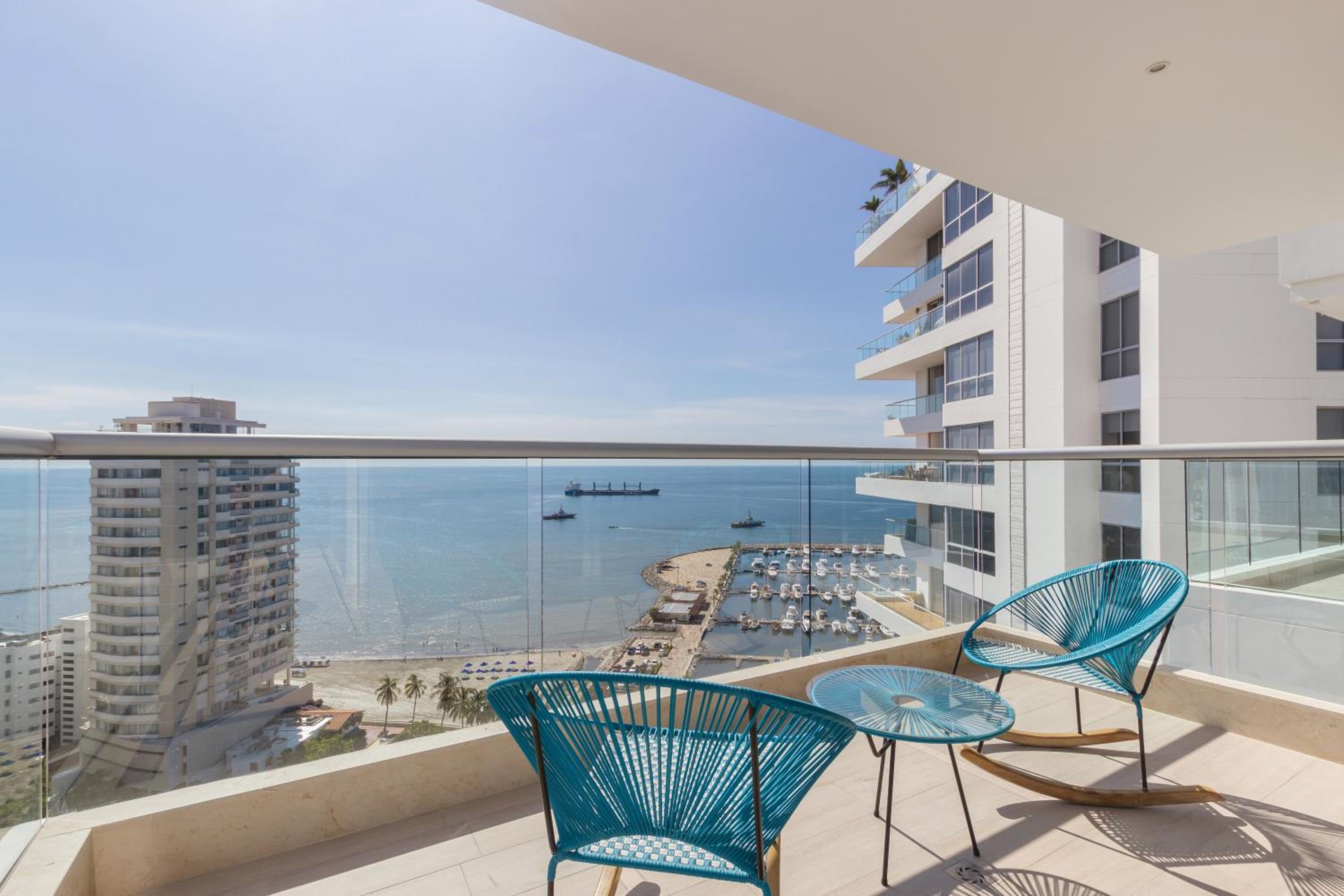 Apartasuite Exclusiva Frente al Mar en Grand Marina