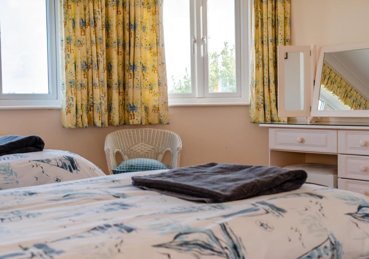 6 Bed in Padstow oc-p00006