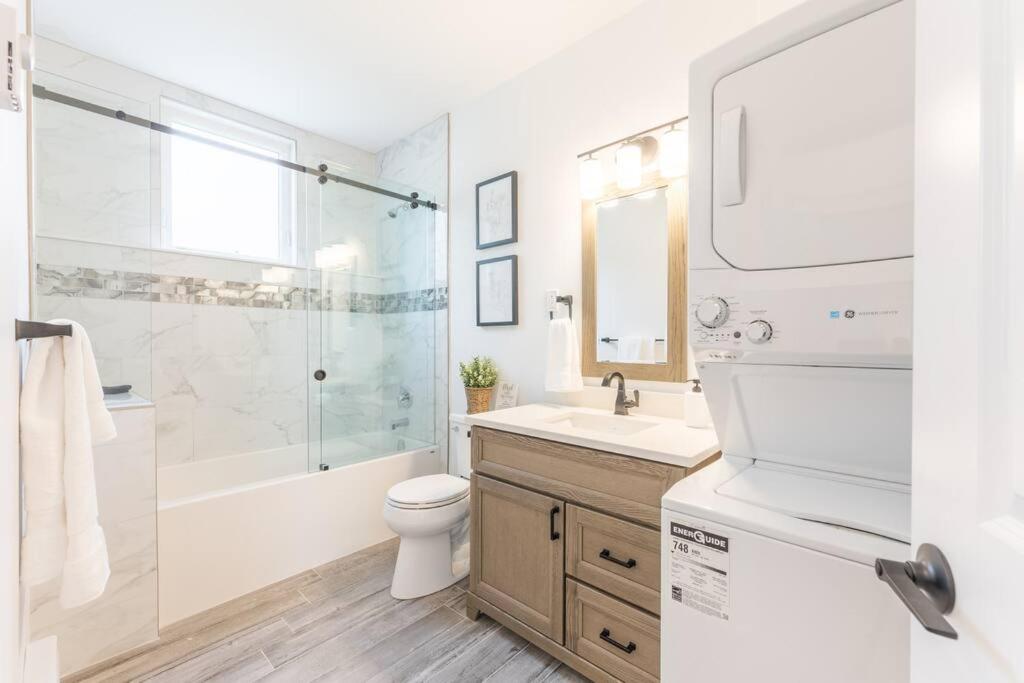Cozy Haven in Port Hope: Explore, Relax, Recharge