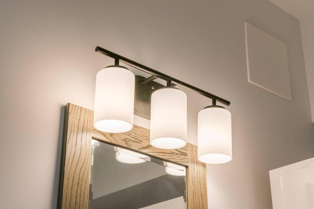 Cozy Haven in Port Hope: Explore, Relax, Recharge