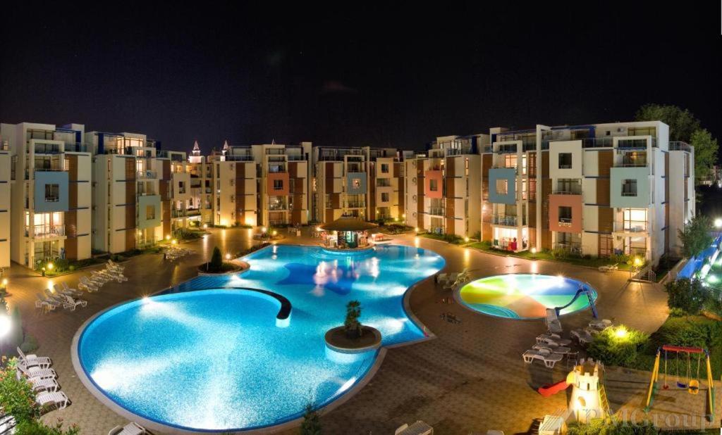 Deluxe, 1 Bed Apt, Sun City 1