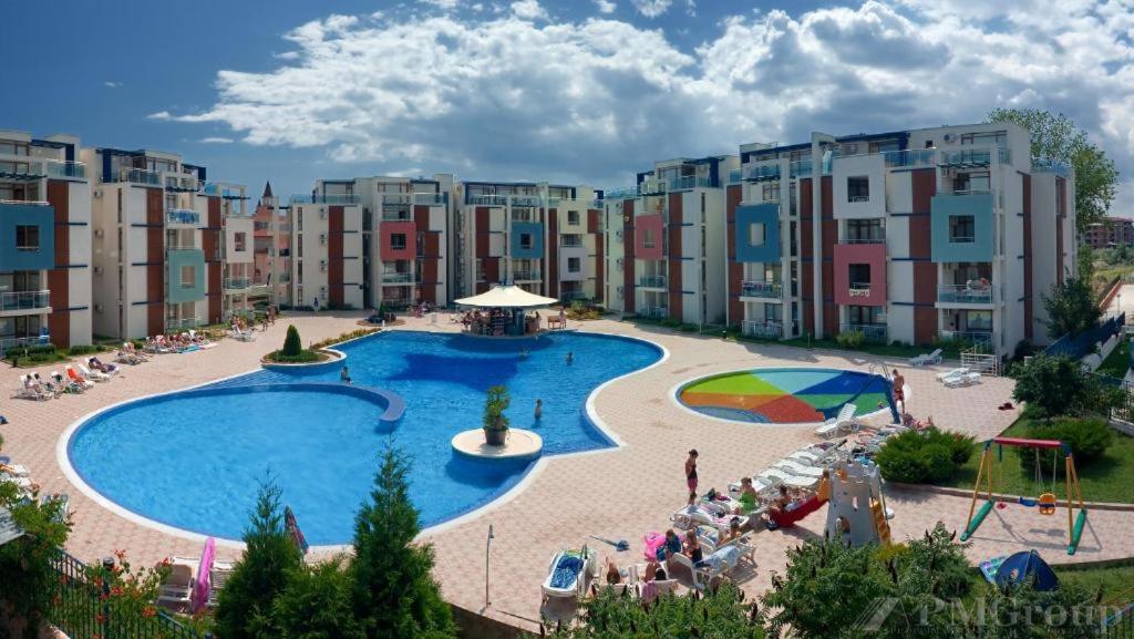 Deluxe, 1 Bed Apt, Sun City 1