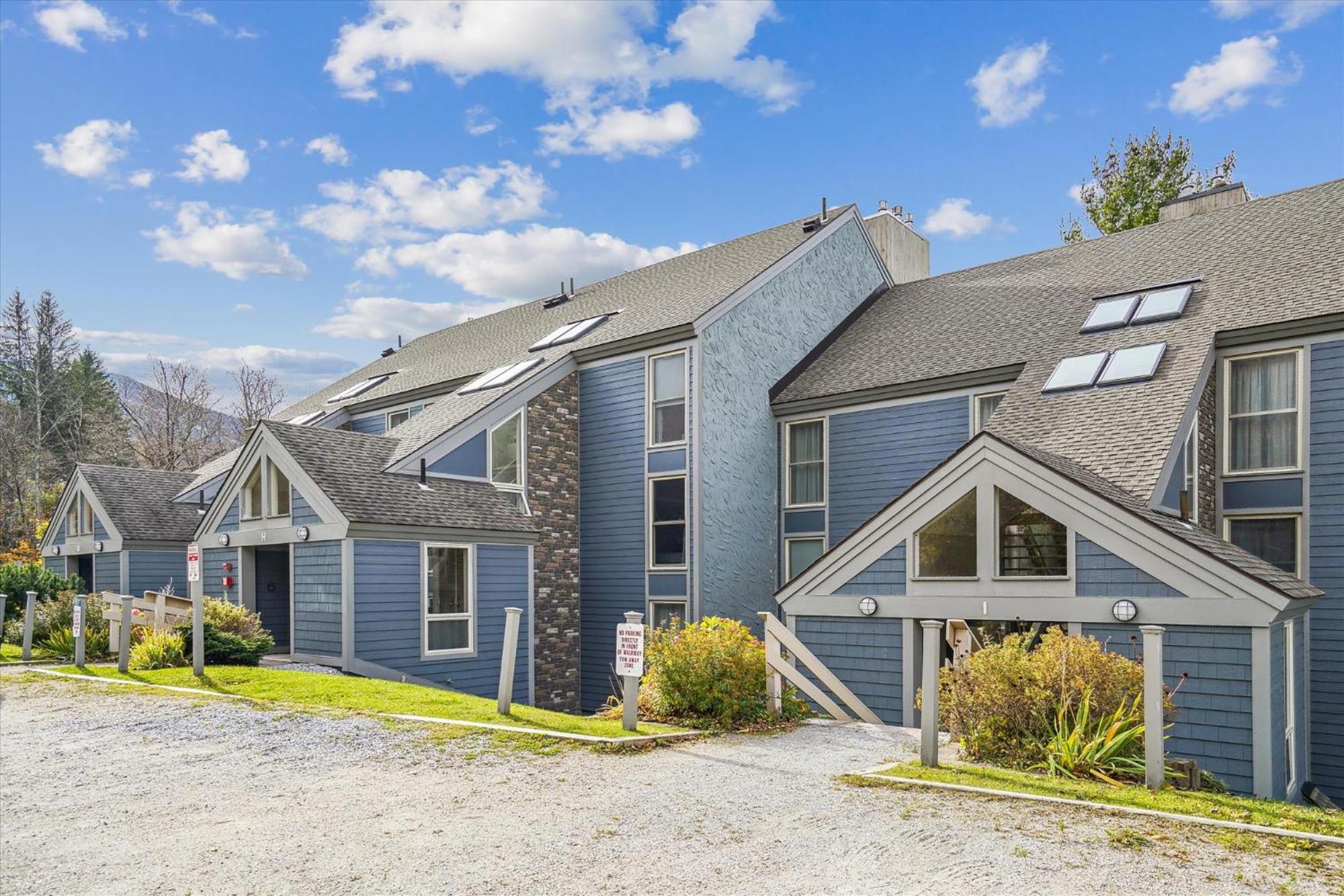 Shuttle to Slopes and ski home to this cozy three bedroom condo Whiffletree G8 view 4