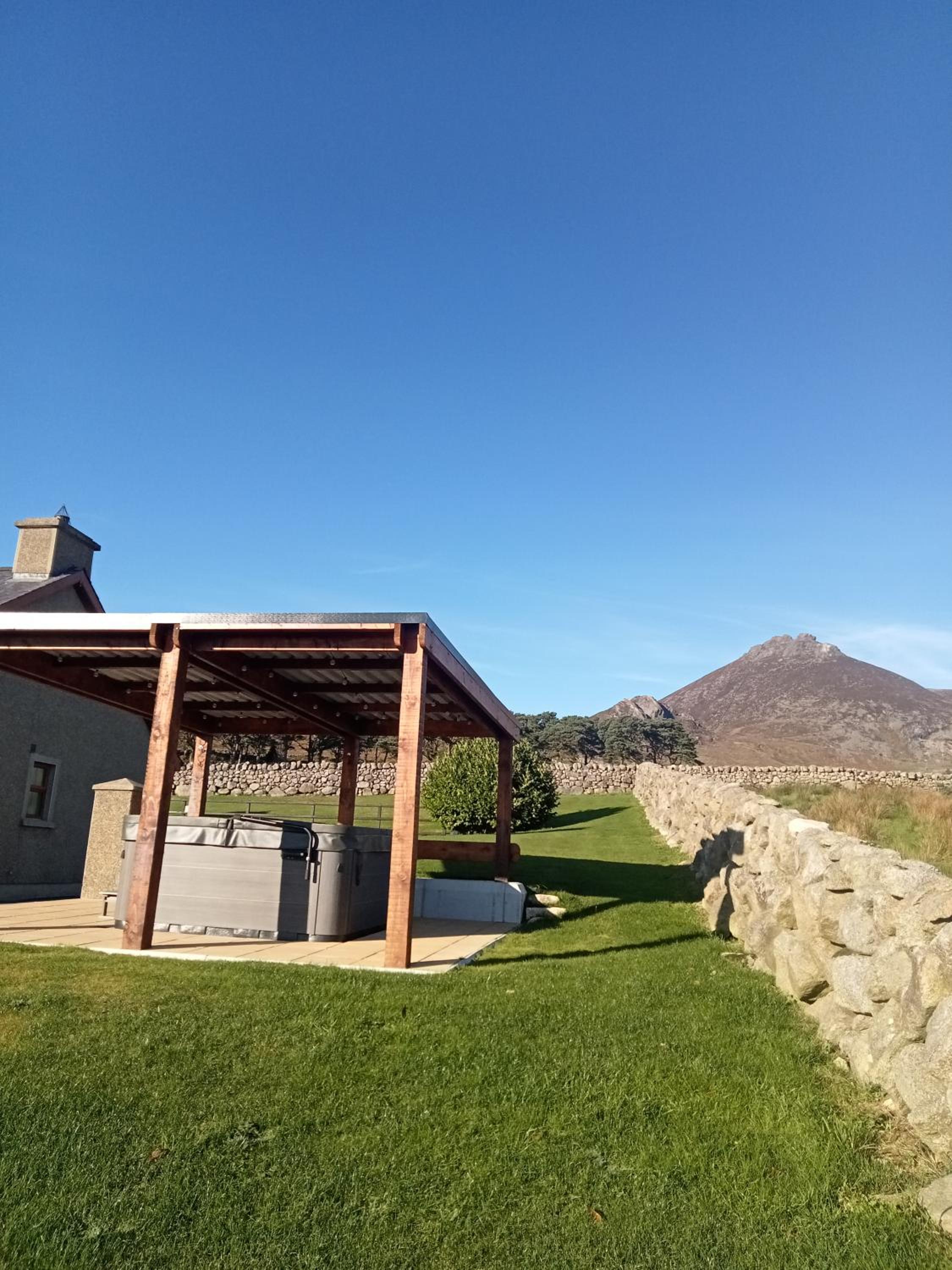 Binnian View
