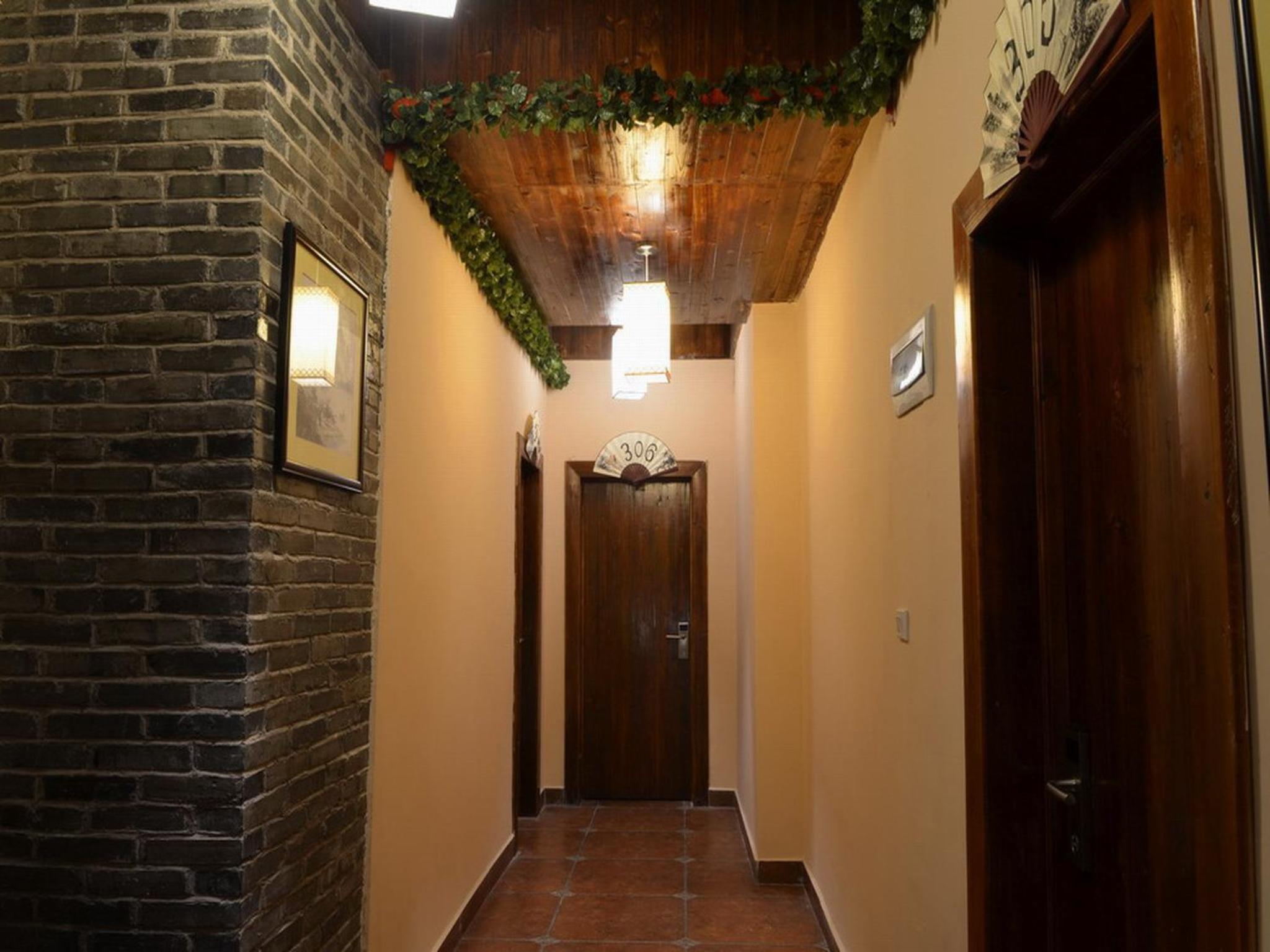 Yangshuo River Lodge Hotel--English speaking team&Swimming pool&Activties organized&Free pick up from Airport or TS over 3 nights