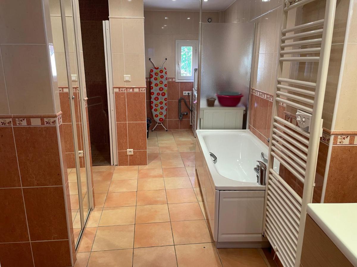 La Bastide Dambrine view 3