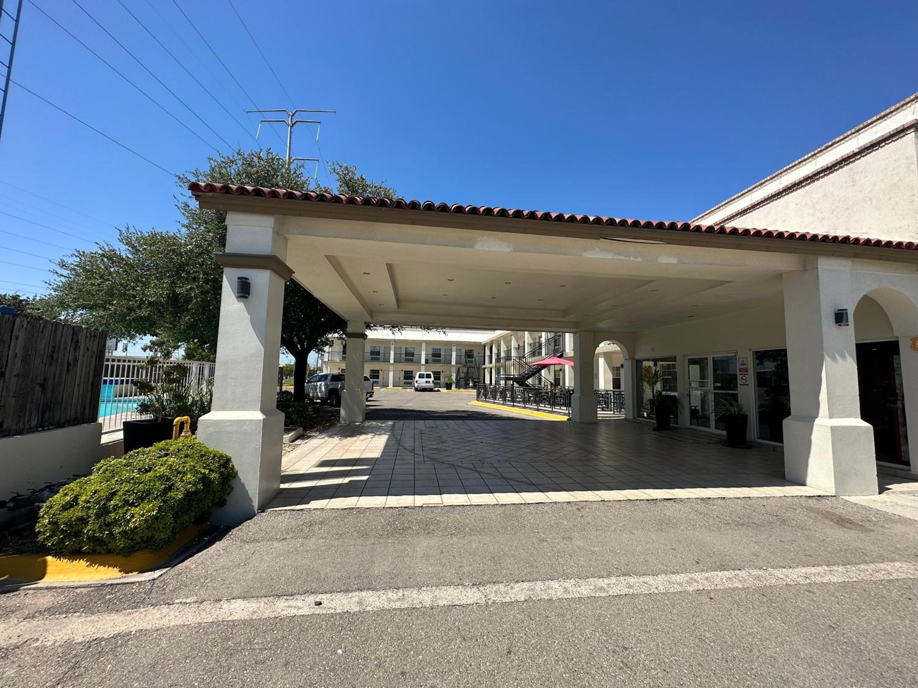 Hotel Quinta San Carlos Inn - Property Image 11