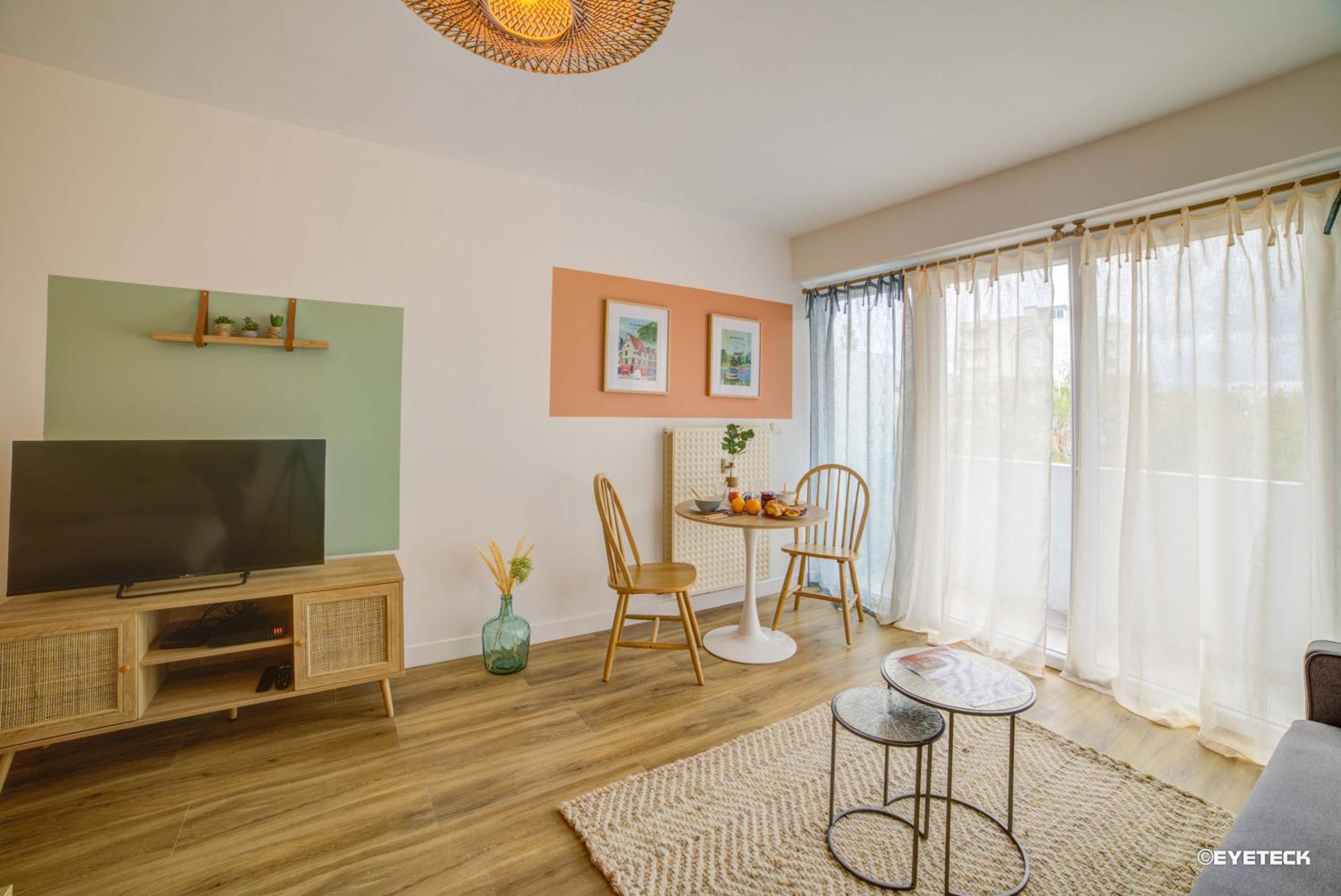 Bel aparté, design, proche domaine universitaire Turly