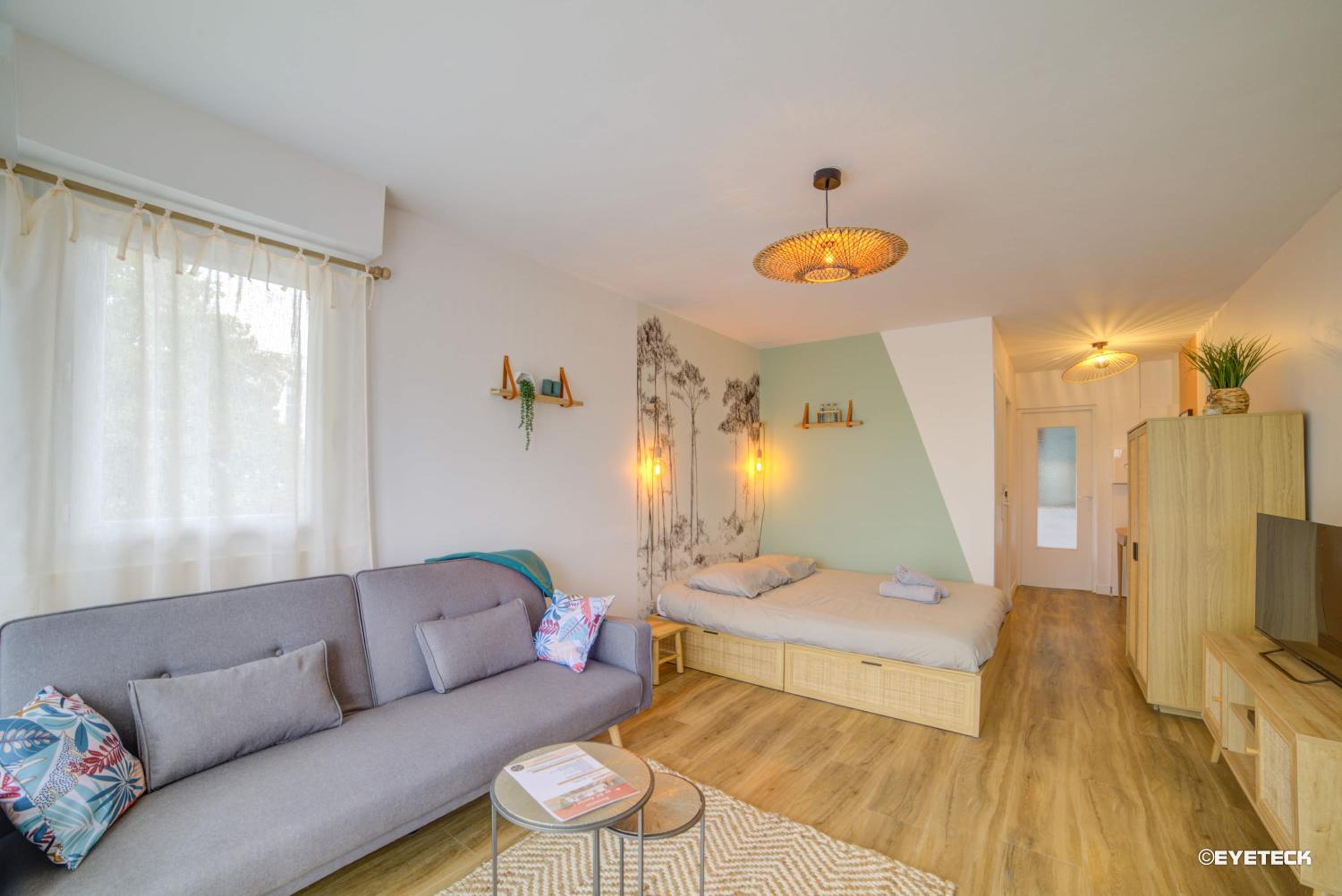 Bel aparté, design, proche domaine universitaire Turly