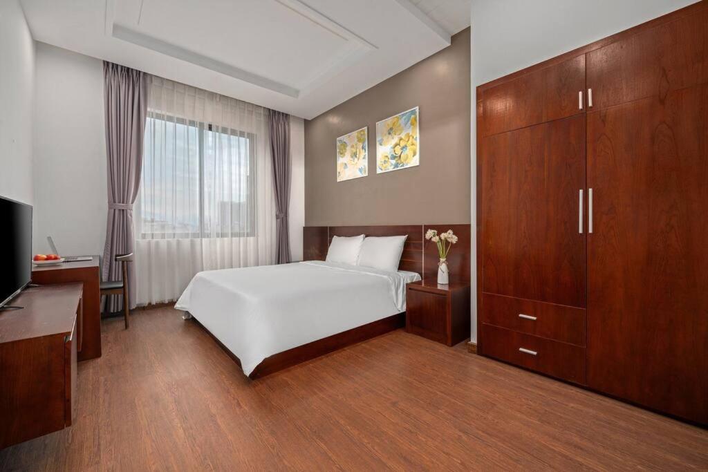 Biệt Thự 8 Phòng Ngủ Dành Cho Nhóm 16+ Người Bên Biển Mỹ Khê Sơn Trà view 5