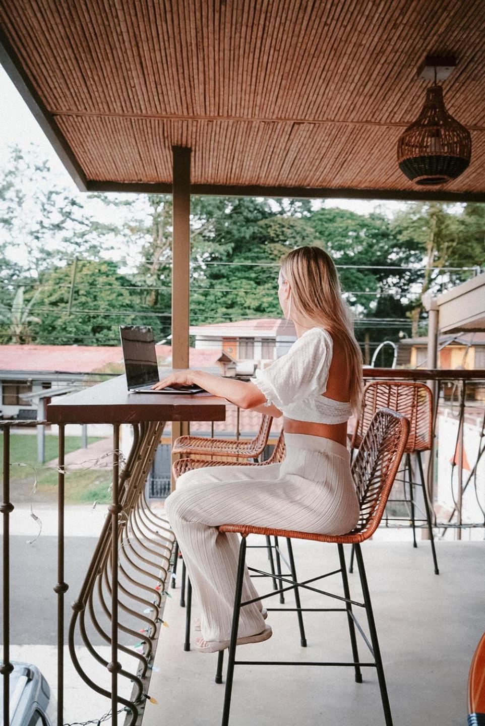 La Fortuna Lodge by Treebu Hotels