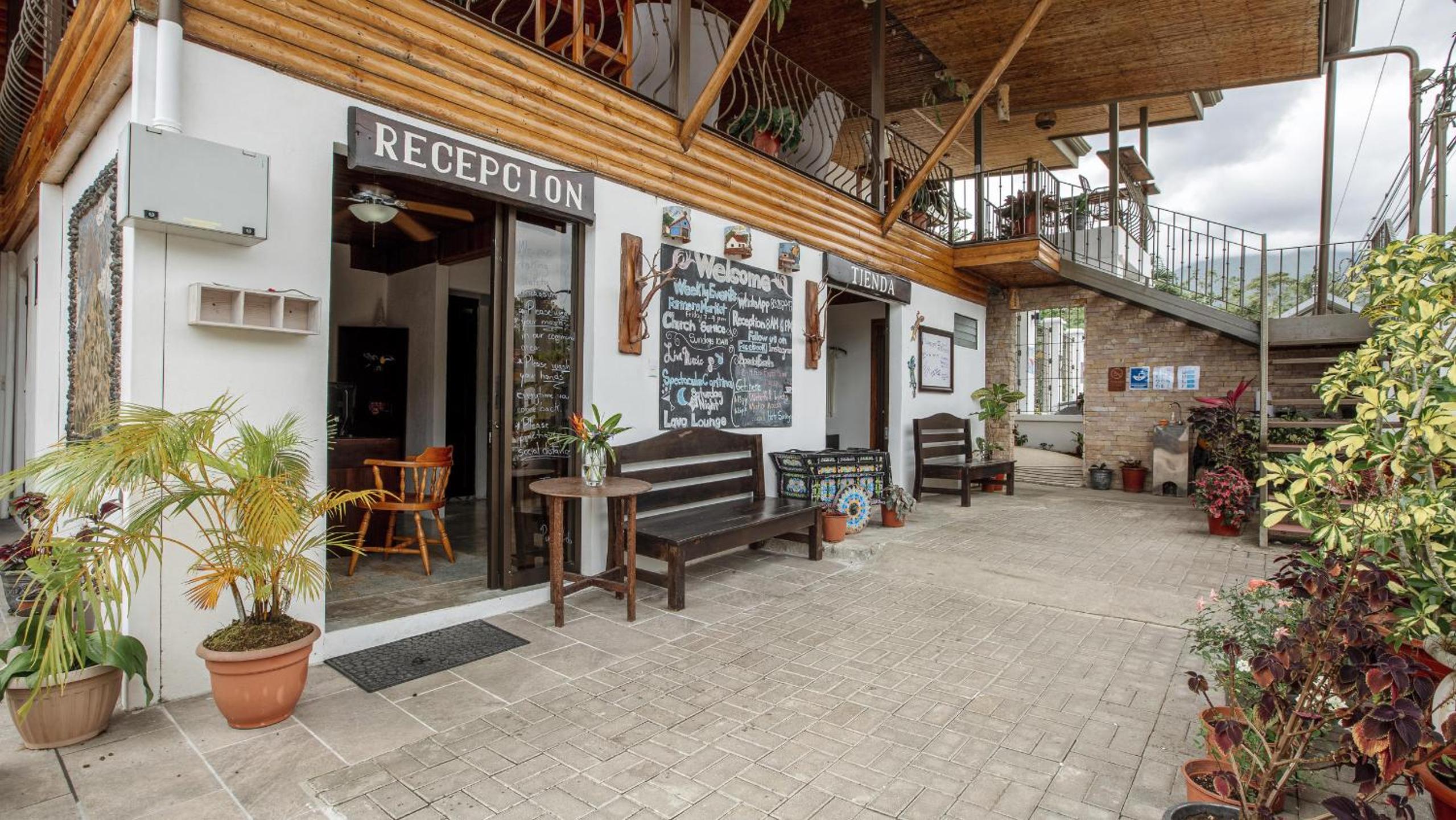 La Fortuna Lodge by Treebu Hotels