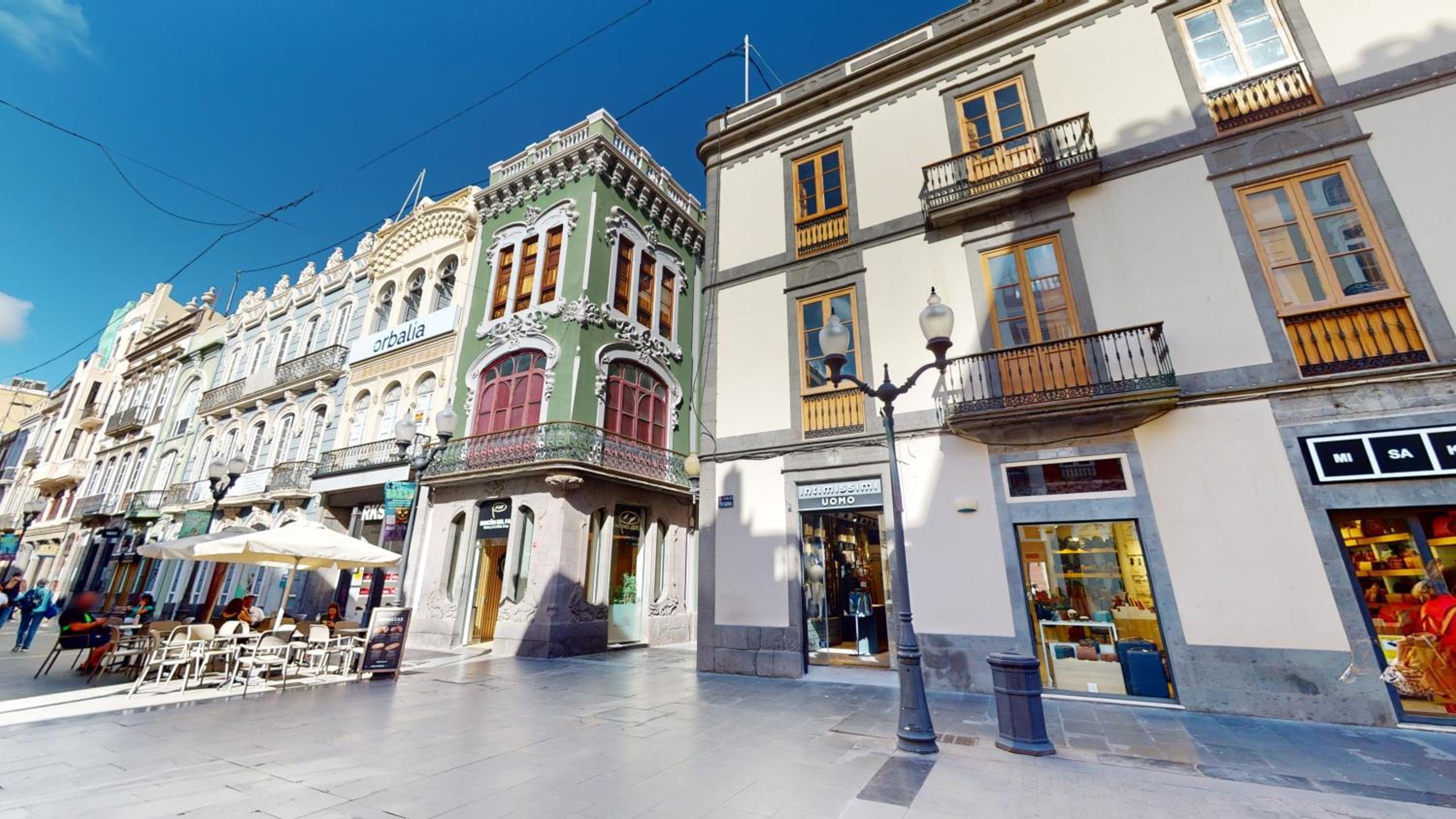Triana Rooms EH view 4