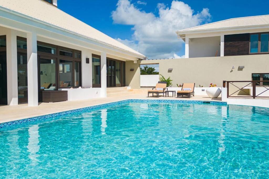 Songbird 4 BR Anguilla Villa