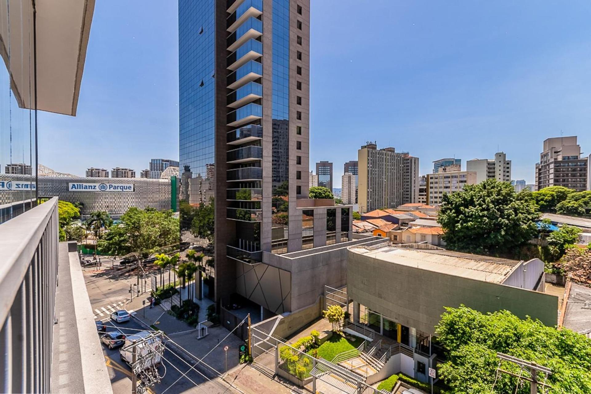 Studios Novíssimos com Piscina no Rooftop e vista para o Allianz Parque