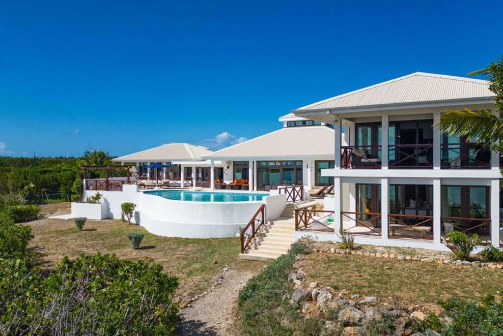Songbird 4 BR Anguilla Villa - Image 5
