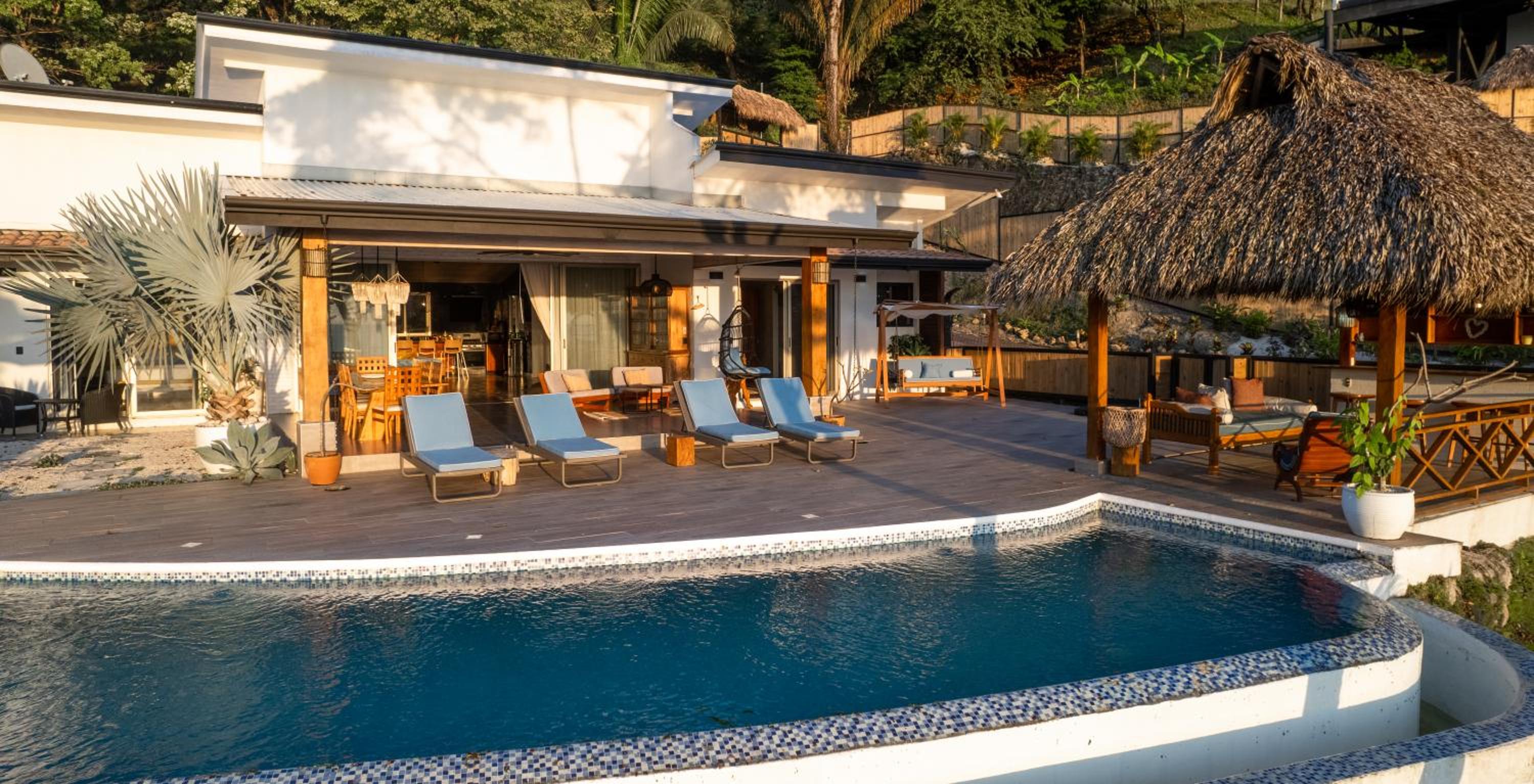 Grand Oceanview Villas - Casa Aria and Casa Magnifique